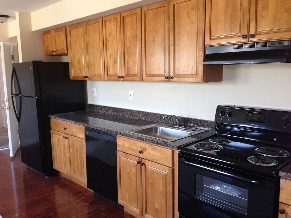 wood kitchen at at The Courts Apartments in Washington D.C.